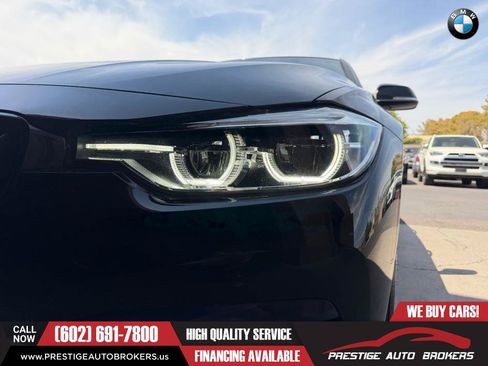 Used 2018 BMW 330i Sedan w/ Convenience Package RWD image 5