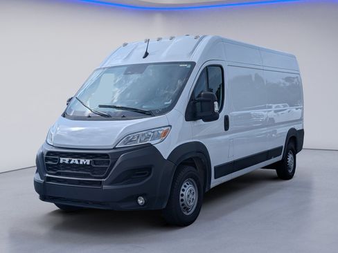 Used 2025 RAM ProMaster 2500 w/ Convenience Group FWD image 2