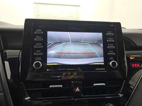 Used 2021 Toyota Camry SE FWD image 27