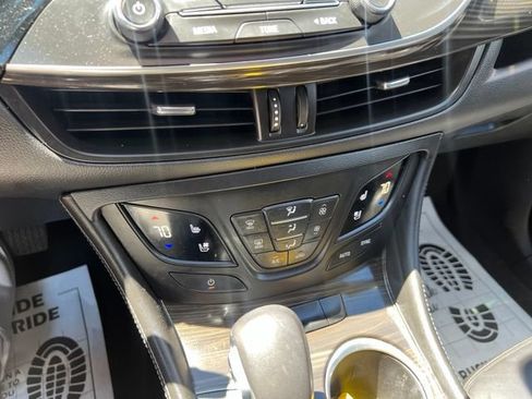Used 2020 Buick Envision Premium w/ Driver Confidence Package AWD/4WD image 36