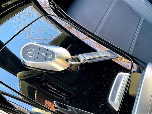 Certified 2026 Mercedes-Benz GLC 300 4MATIC image 10