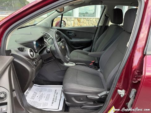 Used 2016 Chevrolet Trax LS AWD/4WD image 4