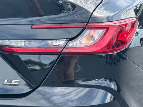 Used 2025 Toyota Camry LE image 12