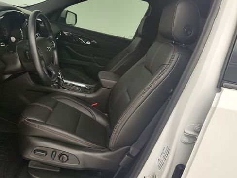Used 2023 Chevrolet Traverse RS AWD/4WD image 15