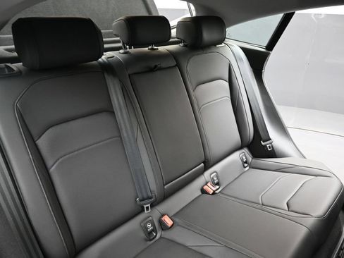 Used 2019 Volkswagen Arteon SE FWD image 16