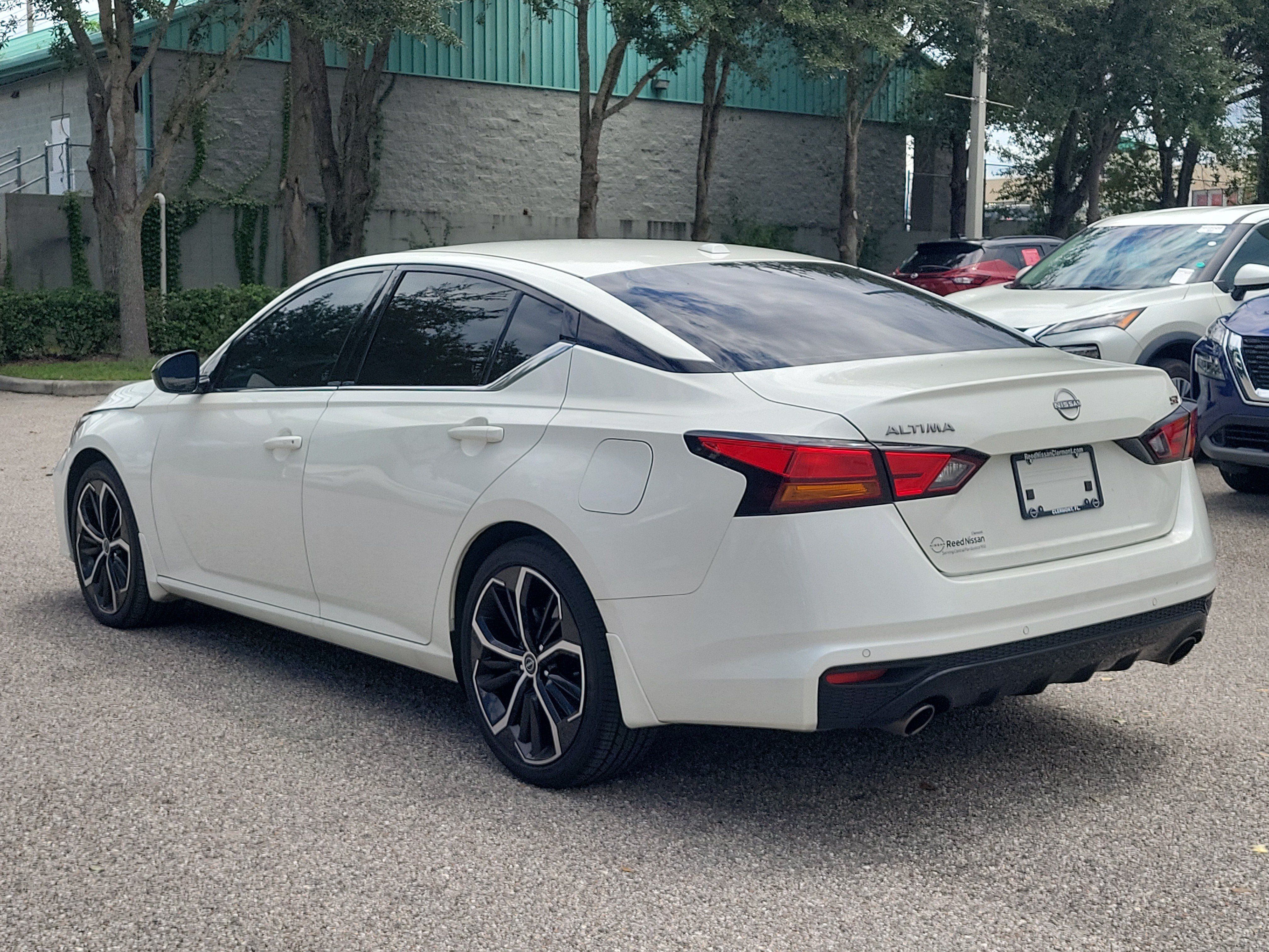 Certified 2025 Nissan Altima 2.5 SR w/ SR Premium Package FWD image 8