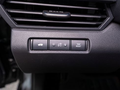 Used 2024 Nissan Altima 2.5 SR FWD image 26