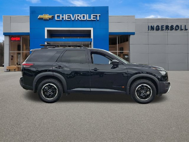 Used 2025 Nissan Pathfinder Rock Creek AWD/4WD image 25