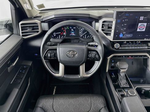 Used 2022 Toyota Tundra SR5 w/ SR5 Premium Package AWD/4WD image 22