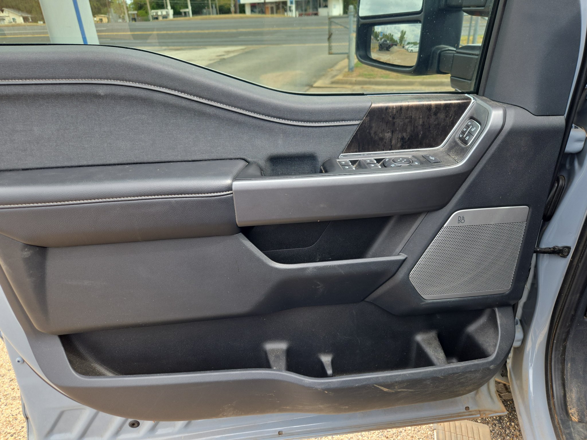 Used 2025 Ford F250 Lariat w/ Lariat Ultimate Package AWD/4WD image 22