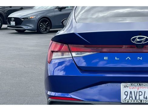 Used 2022 Hyundai Elantra SEL w/ Cargo Package FWD image 14