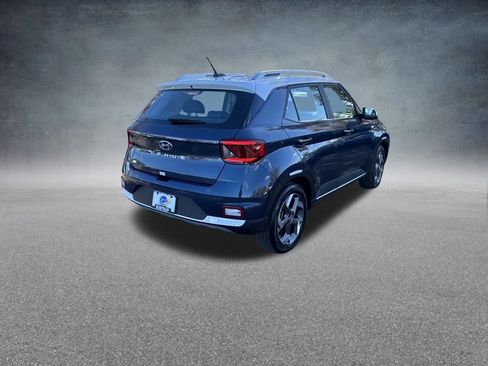 Used 2024 Hyundai Venue Limited image 26