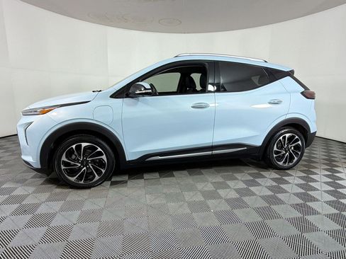 Used 2022 Chevrolet Bolt EUV Premier image 2
