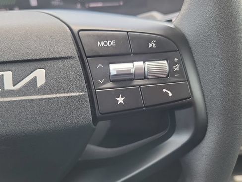 Used 2025 Kia K4 FWD image 20