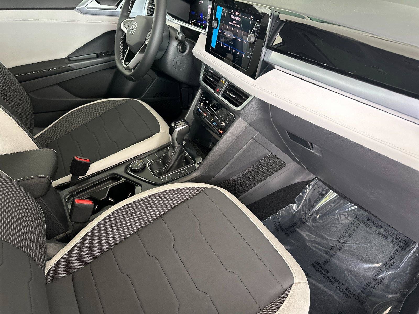 New 2026 Volkswagen Taos SE AWD/4WD image 15