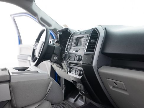 Used 2017 Ford F150 XLT w/ XTR Package image 30