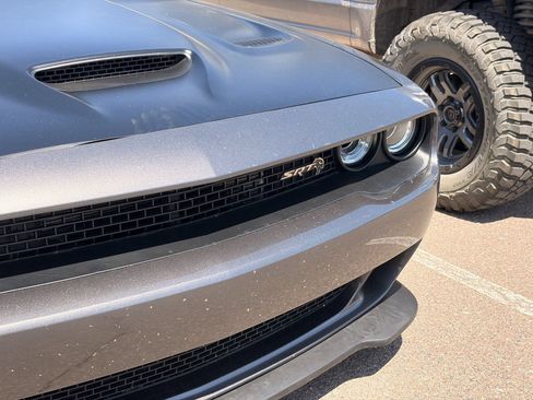 Used 2016 Dodge Challenger SRT Hellcat RWD image 4