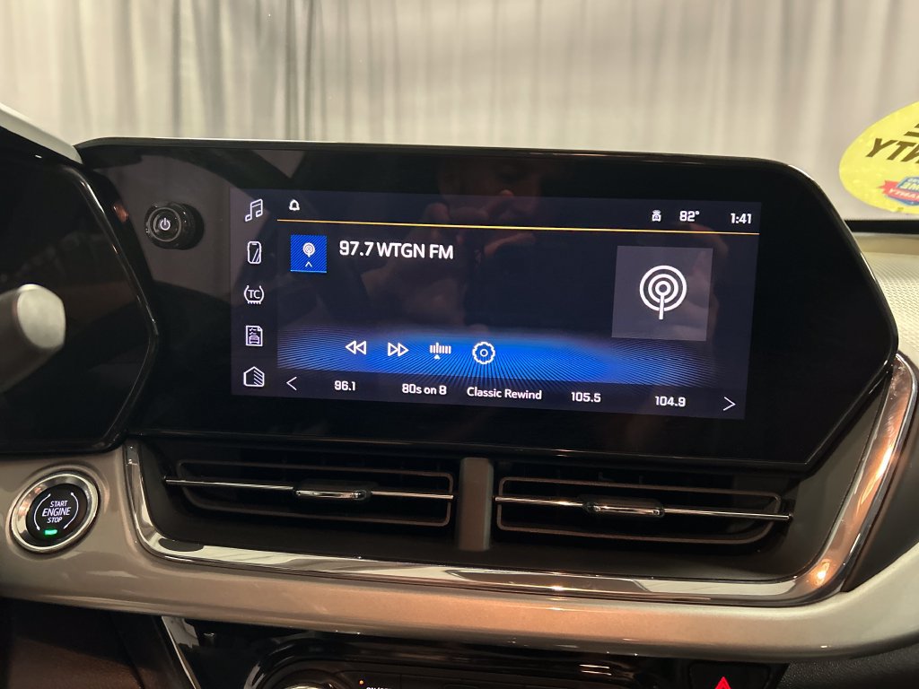 Used 2025 Chevrolet Trax LT w/ LT Convenience Package FWD image 15