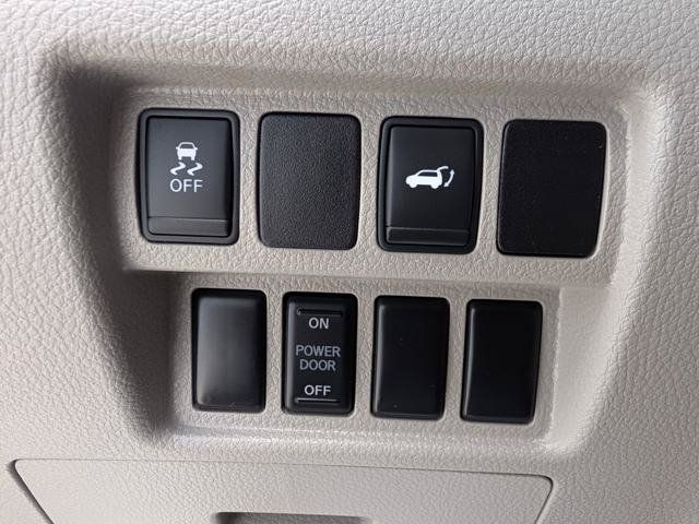 Used 2015 Nissan Quest SL w/ Bose Package FWD image 10