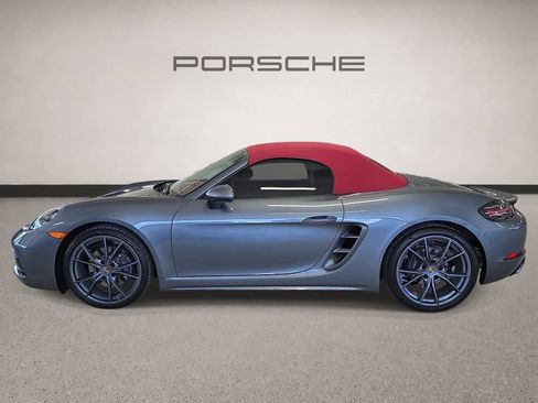 Used 2025 Porsche 718 Boxster RWD image 2