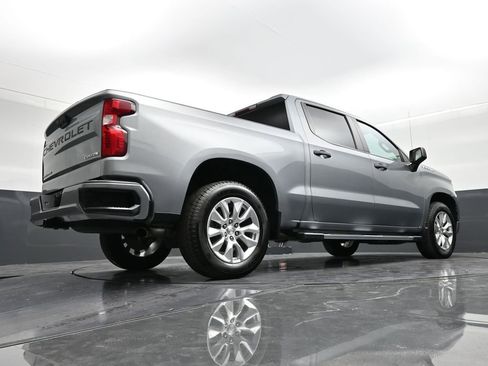 Used 2023 Chevrolet Silverado 1500 Custom image 24