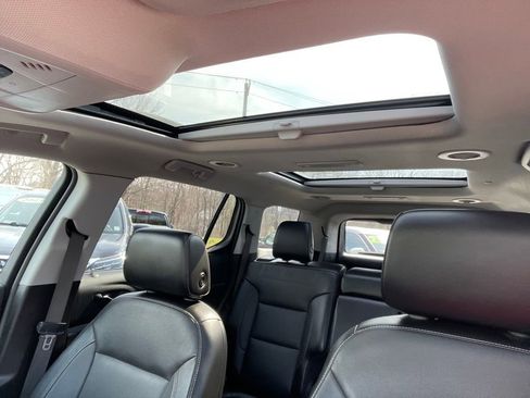 Used 2019 GMC Acadia SLT w/ LPO, Floor Liner Package image 32