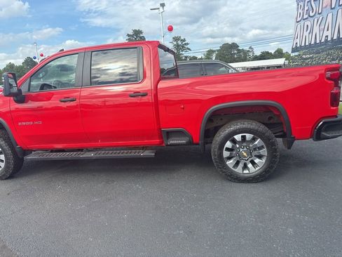Used 2025 Chevrolet Silverado 2500 Custom w/ Custom Value Package AWD/4WD image 8