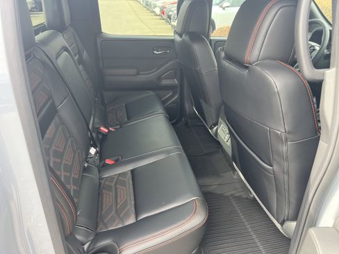 Certified 2025 Nissan Frontier PRO-4X w/ Pro Premium Package image 16