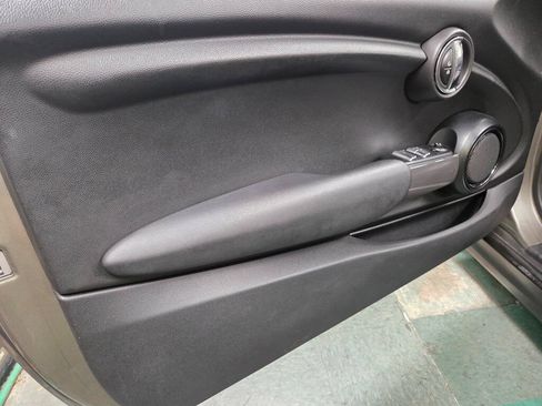 Used 2019 MINI Cooper Convertible w/ Signature Upholstery Package FWD image 25