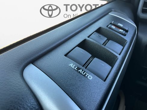 Used 2023 Toyota 4Runner Limited AWD/4WD image 19