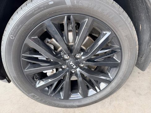 Used 2020 Kia Telluride SX w/ SX Prestige Package image 48