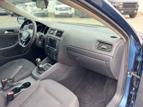 Used 2016 Volkswagen Jetta S image 13