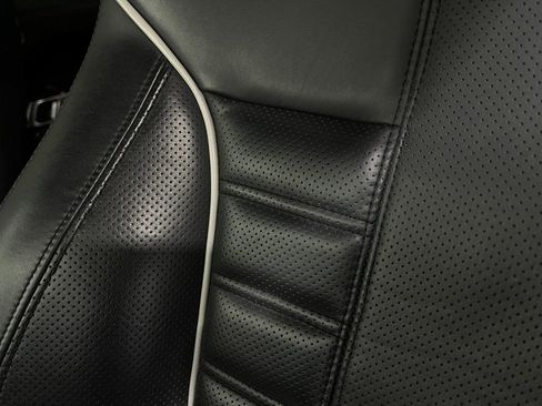 Used 2017 Land Rover Range Rover Sport SVR image 19