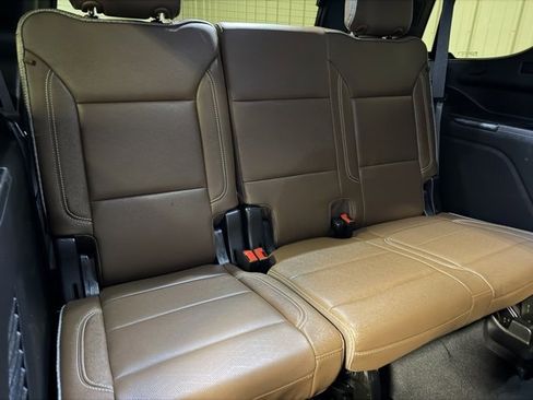 Used 2023 Chevrolet Tahoe High Country w/ LPO, Illumination Package image 27