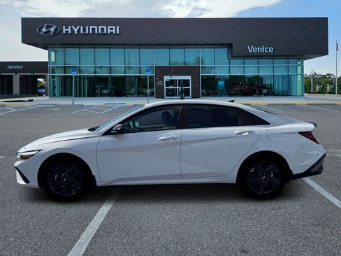 New 2026 Hyundai Elantra Sport FWD image 3