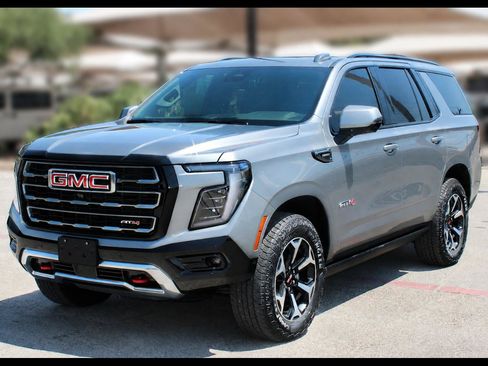 Used 2025 GMC Yukon AT4 AWD/4WD image 1