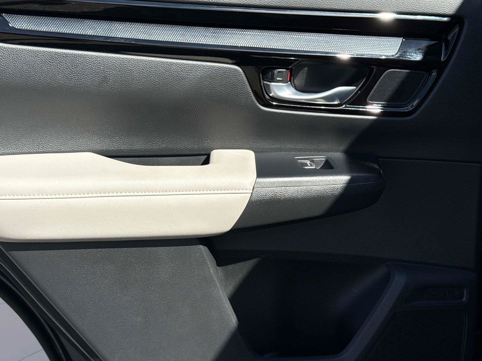 Used 2023 Honda CR-V EX-L image 14