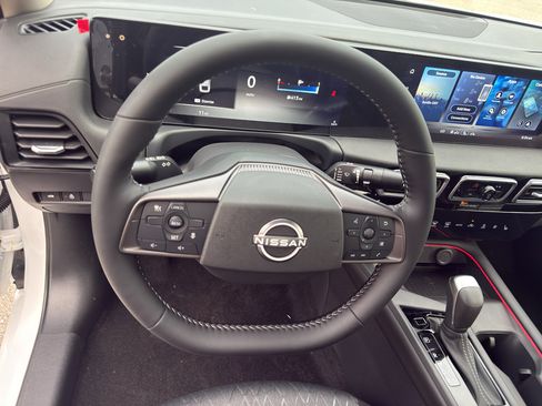 New 2026 Nissan Sentra SV w/ SV Convenience Package FWD image 15