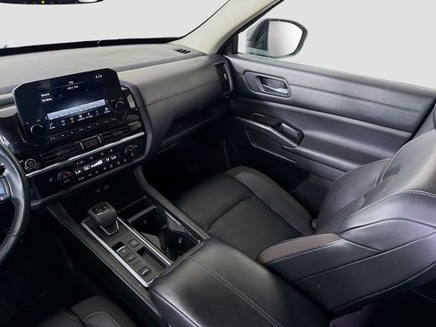 Used 2022 Nissan Pathfinder SL FWD image 26
