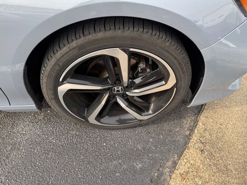 Used 2022 Honda Accord Sport image 6