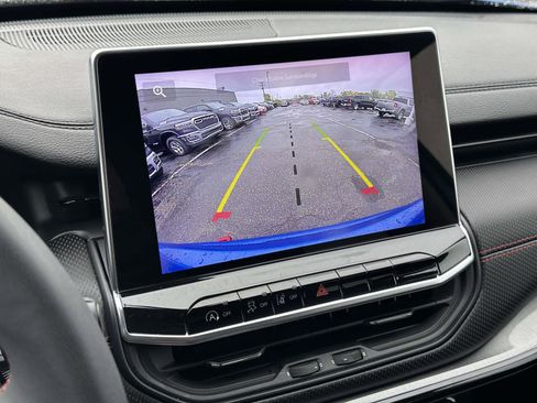 Used 2022 Jeep Compass Trailhawk image 26