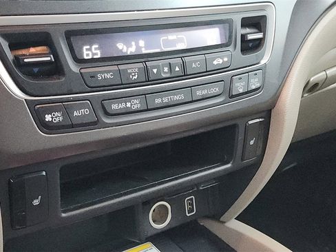 Used 2022 Honda Pilot Special Edition image 21