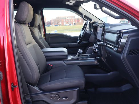 Used 2021 Ford F150 XLT w/ Equipment Group 302A High image 13