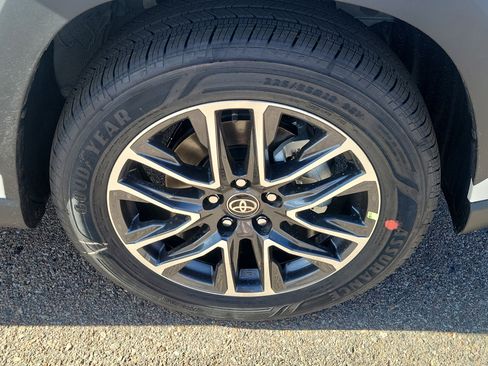 New 2026 Toyota Corolla Cross XLE w/ Convenience Package image 14