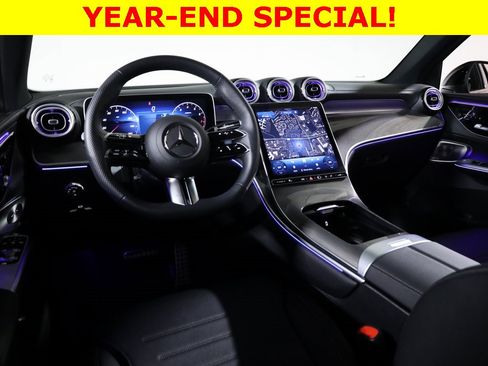 Used 2025 Mercedes-Benz GLC 300 4MATIC image 33