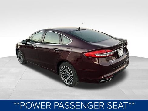 Used 2017 Ford Fusion SE w/ Fusion SE Technology Package image 10