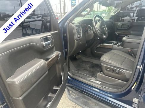 Used 2021 Chevrolet Silverado 1500 LT Trail Boss w/ Bed Protection Package AWD/4WD image 11
