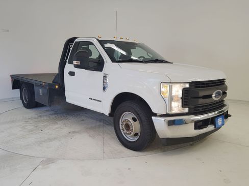 Used 2017 Ford F350 XL w/ Power Equipment Group image 17