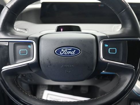 Used 2025 Ford Expedition Max Platinum AWD/4WD image 28