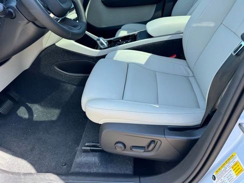 New 2026 Volvo XC40 B5 Plus w/ Protection Package Premier image 14